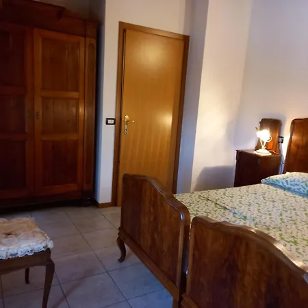 La Tana Delle 8 Lepri فندق مبيت وإفطار *